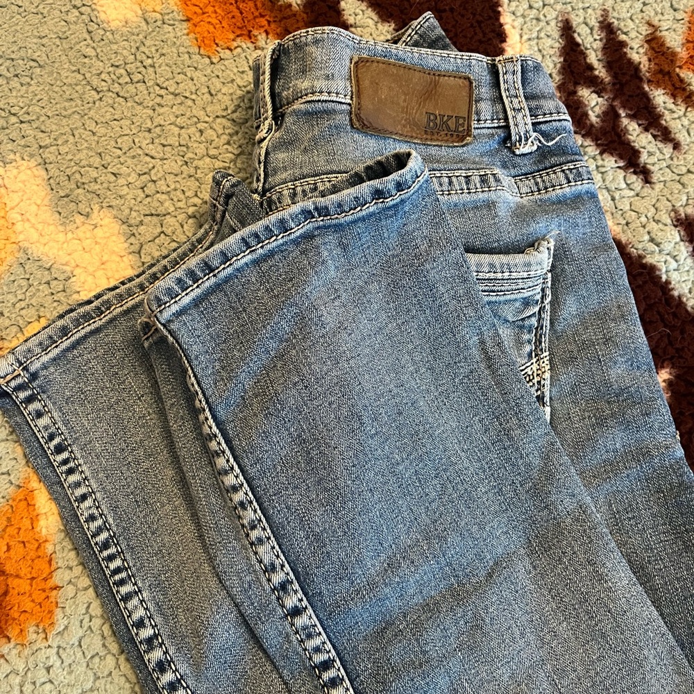 Men’s BKE jeans. Size 27x32 excellent condition.